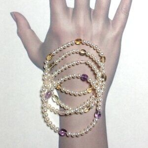 Set of 4 Freshwater Pearl and Gemstones Bracelets.
